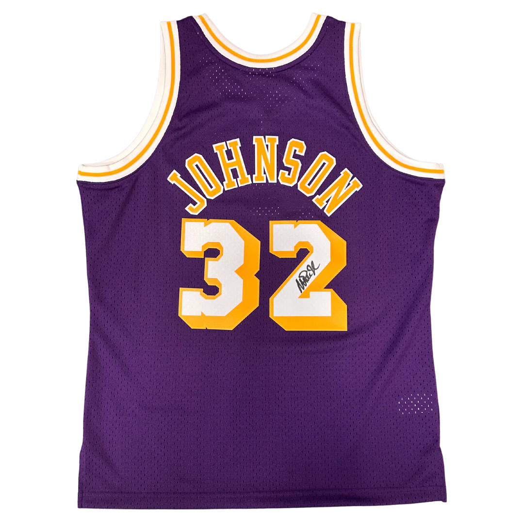 NBA Magic Johnson Signed Cleats & Shoes, Collectible Magic Johnson Signed  Cleats & Shoes