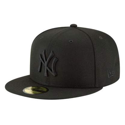 New York Yankees Black On Black New Era 59FIFTY Fitted Hat