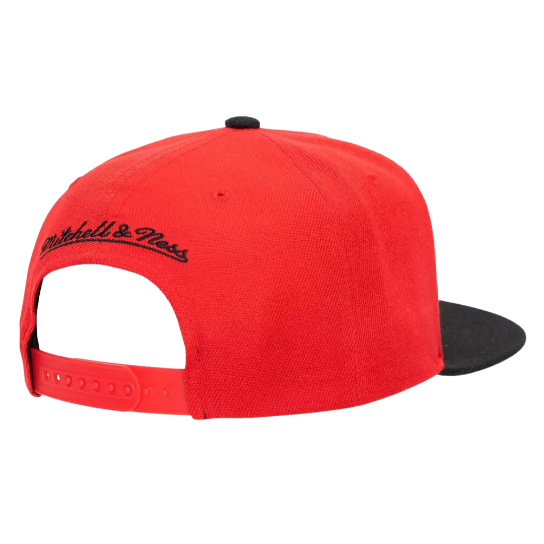 Men's Atlanta Hawks Mitchell & Ness Black Custom Patch Snapback Hat