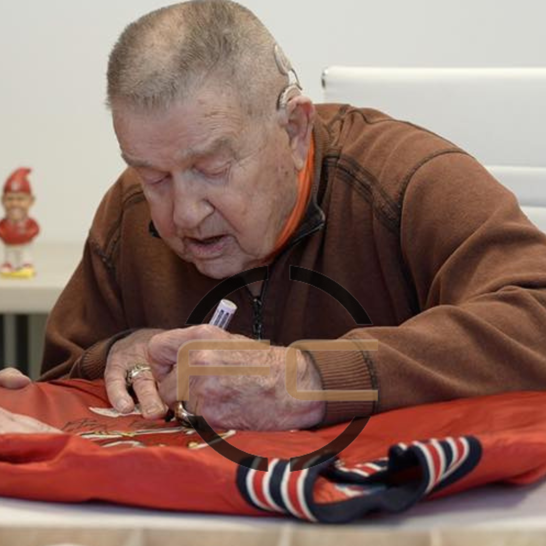 Whitey Herzog St Louis Cardinals Autographed Desk 8x10 Photo - JSA COA