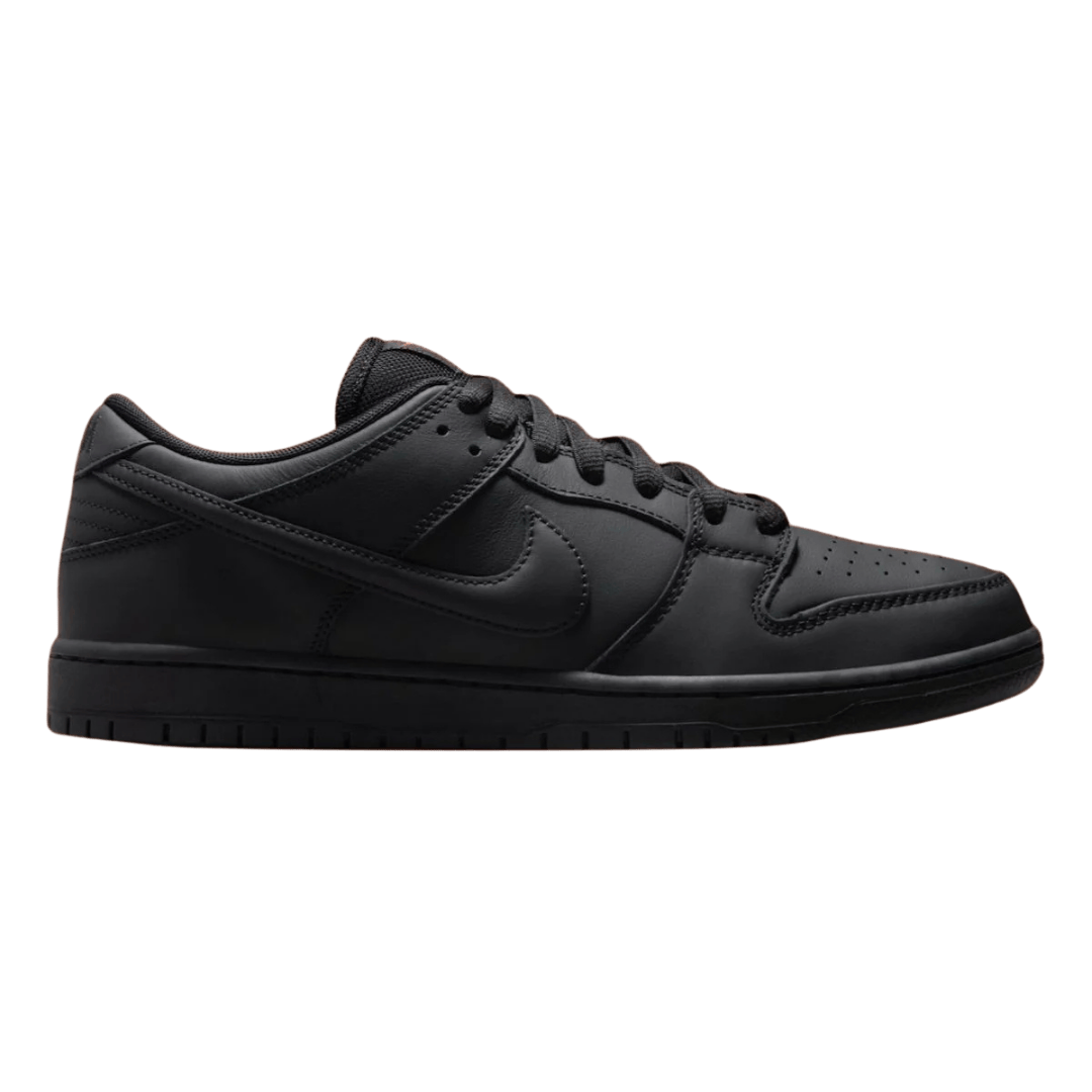 Nike sb all black best sale