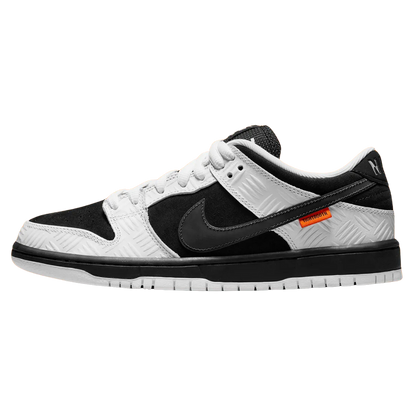 Nike SB Dunk Low Tightbooth