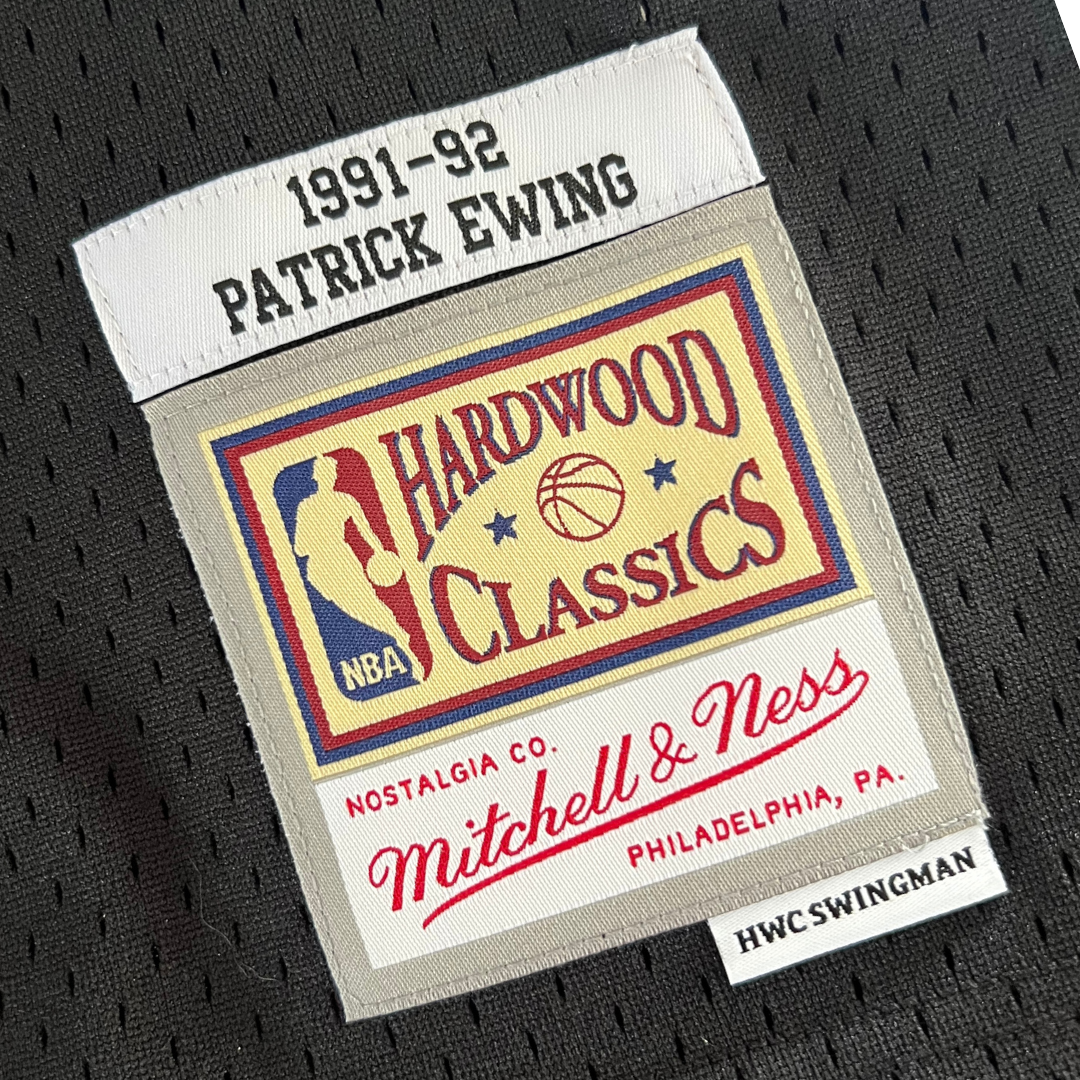 Vintage Champion Patrick Ewing New York Knicks Jersey Size Youth Large  14-16 EUC