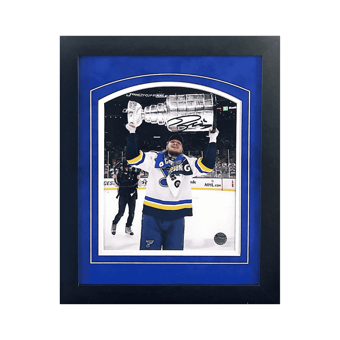 Robert Thomas St Louis Blues Autographed Framed 8x10 - Fan Cave COA