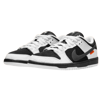 Nike SB Dunk Low Tightbooth